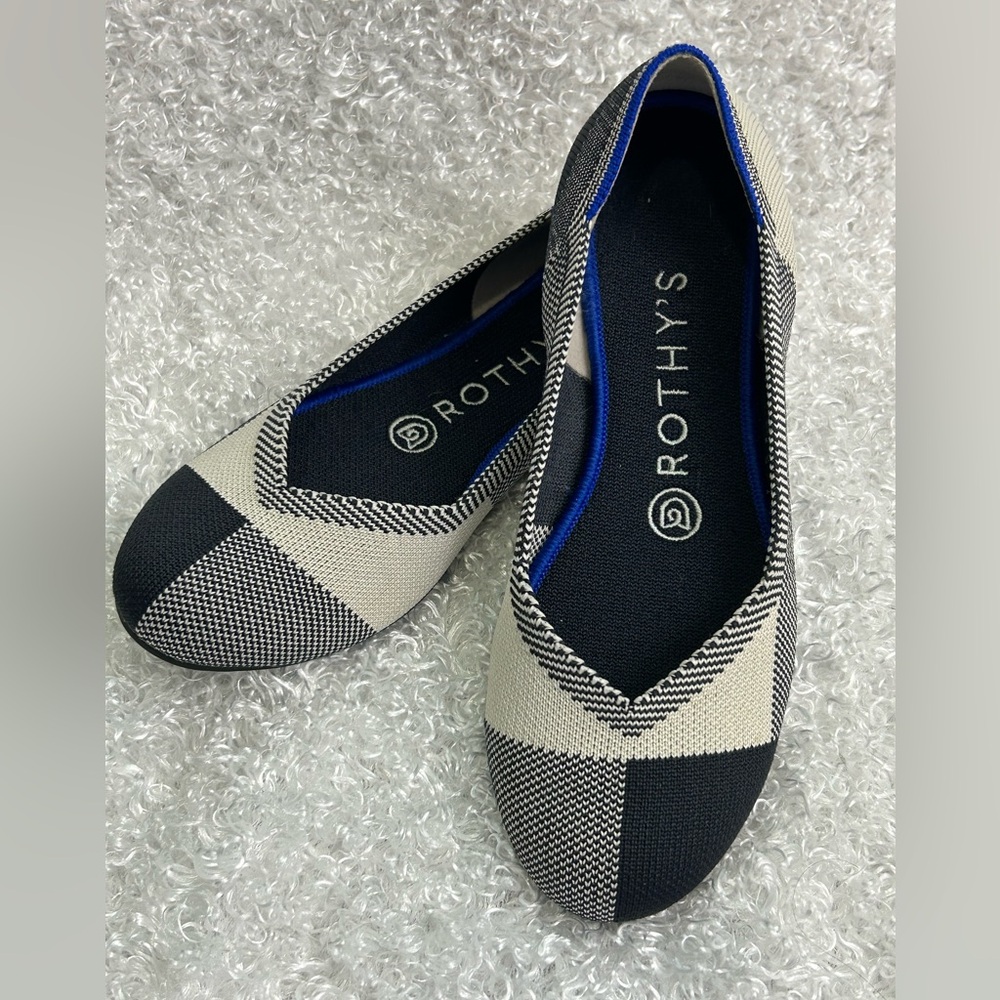 Rothy’s Womens Size 6 Round Toe Cream Black Plaid Flats Shoes